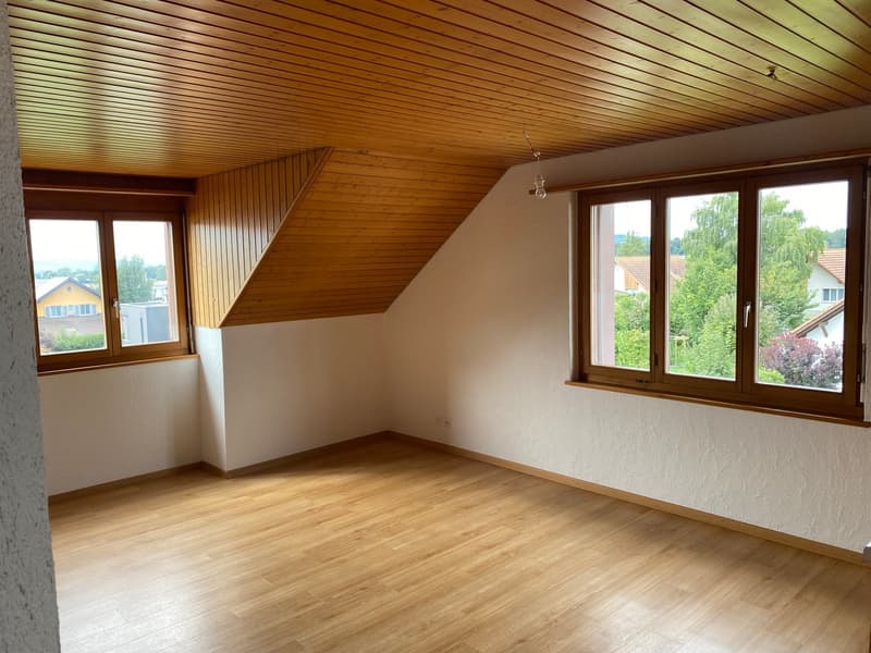 gemütliche 3.5-Zimmer-Dachwohnung mit Kamin (3)