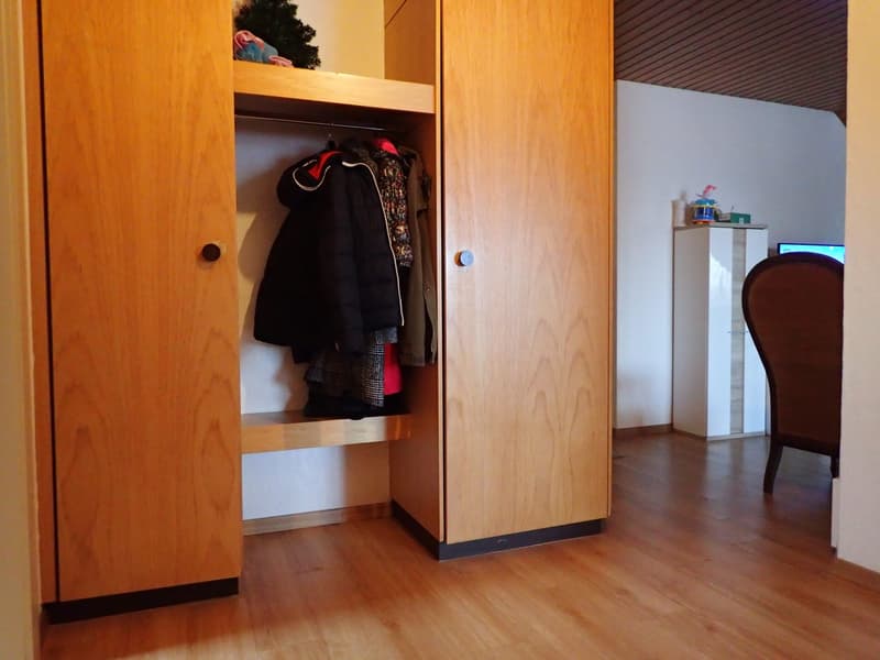 gemütliche 3.5-Zimmer-Dachwohnung mit Kamin (3)