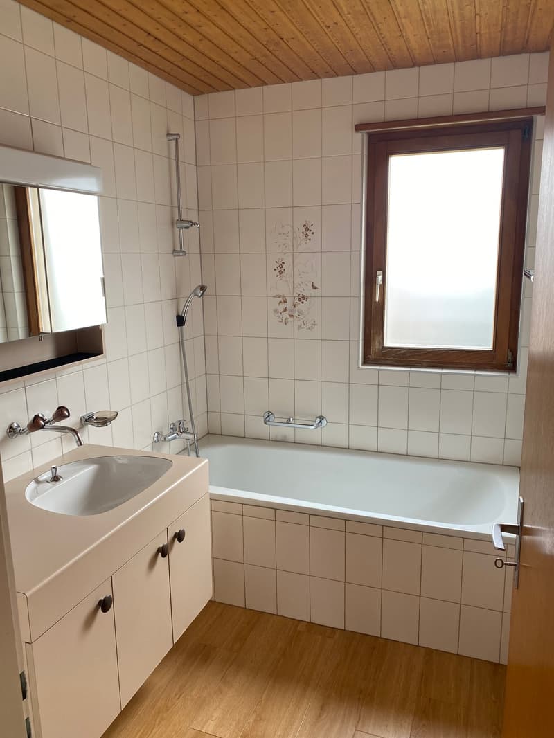 gemütliche 3.5-Zimmer-Dachwohnung mit Kamin (7)