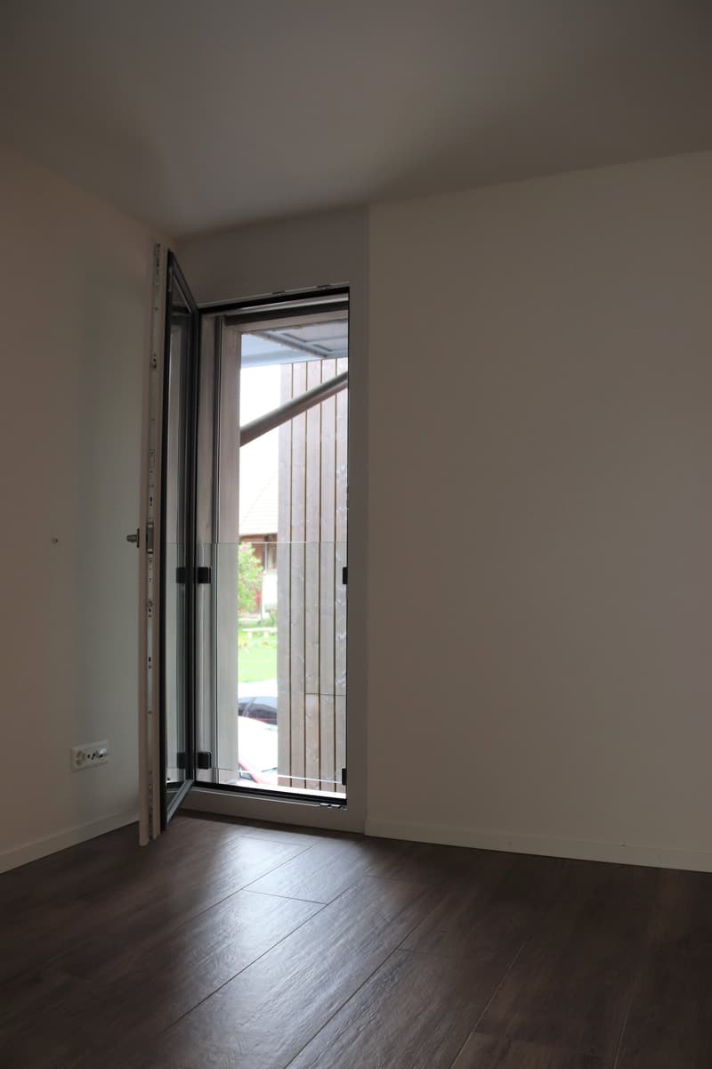 Moderne helle 1.5-Zimmer-Wohnung mit Balkon in Gals (5)