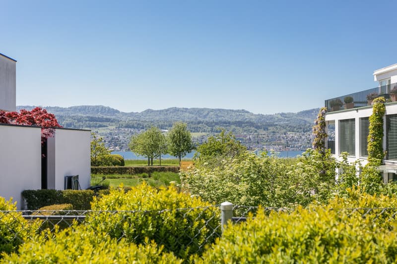 Moderne Gartenwohnung mit Teilseesicht (9)