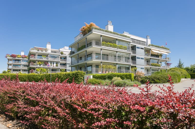 Grosszügiges Wohnen an sonniger Lage | Spacious Living in a Sunny Location (1)
