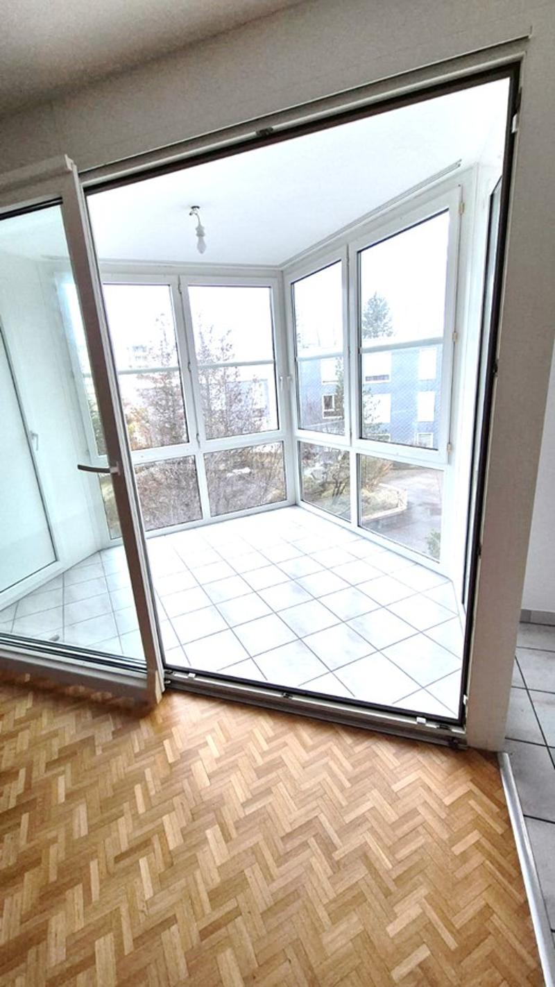Spacieux et Charmant 3.5 pièce avec Grand Balcon et Parking ! (4)