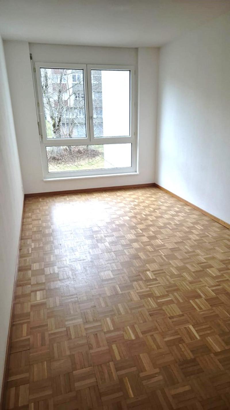 Spacieux et Charmant 3.5 pièce avec Grand Balcon et Parking ! (6)