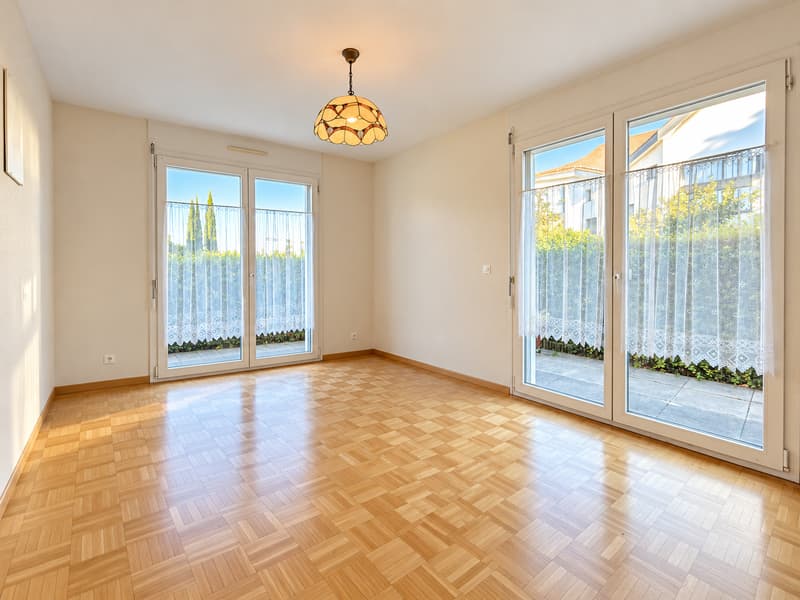 Un appartement rare au cœur de Founex (7)