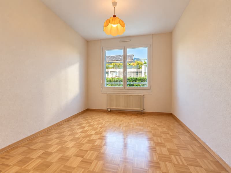 Un appartement rare au cœur de Founex (12)