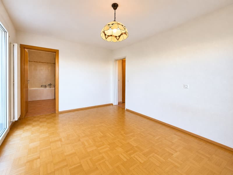 Un appartement rare au cœur de Founex (9)