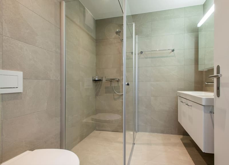 Bad mit Dusche.jpg