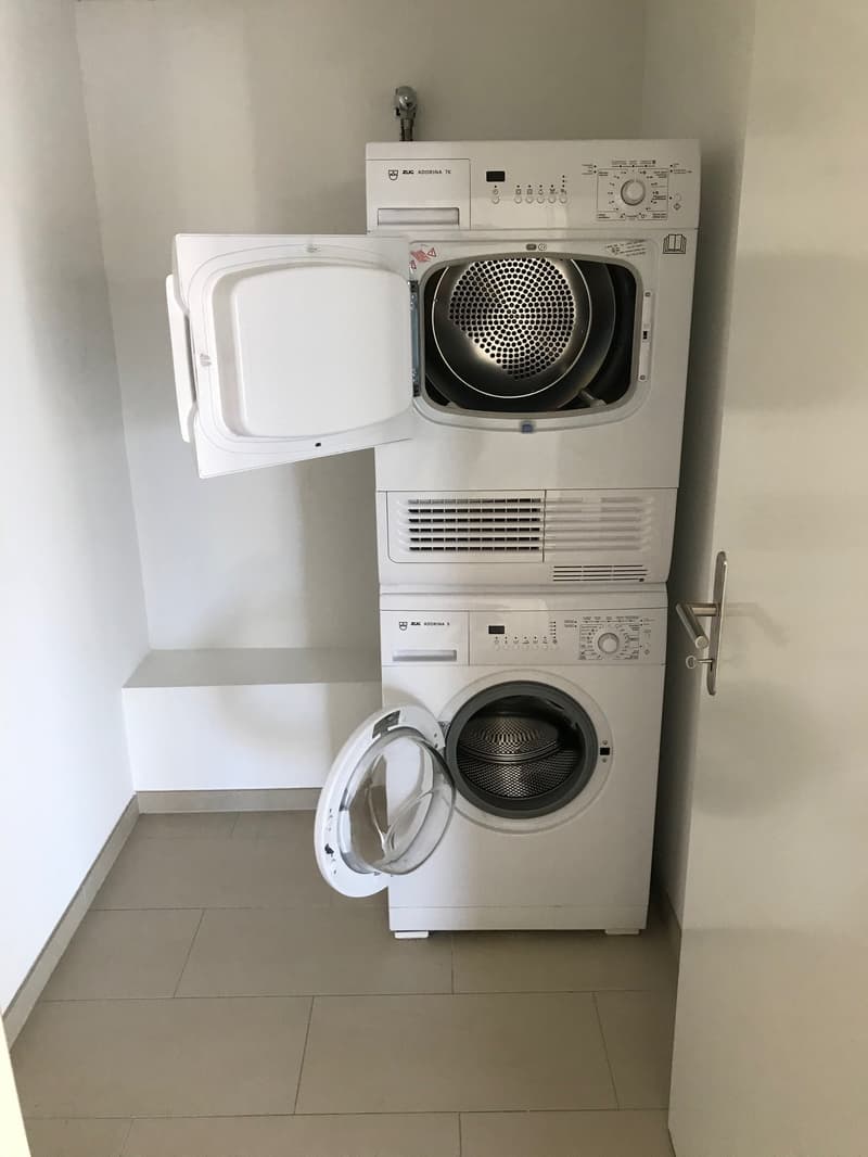 Appartement lumineux 3.5 pièces avec balcon à Therwil (11)