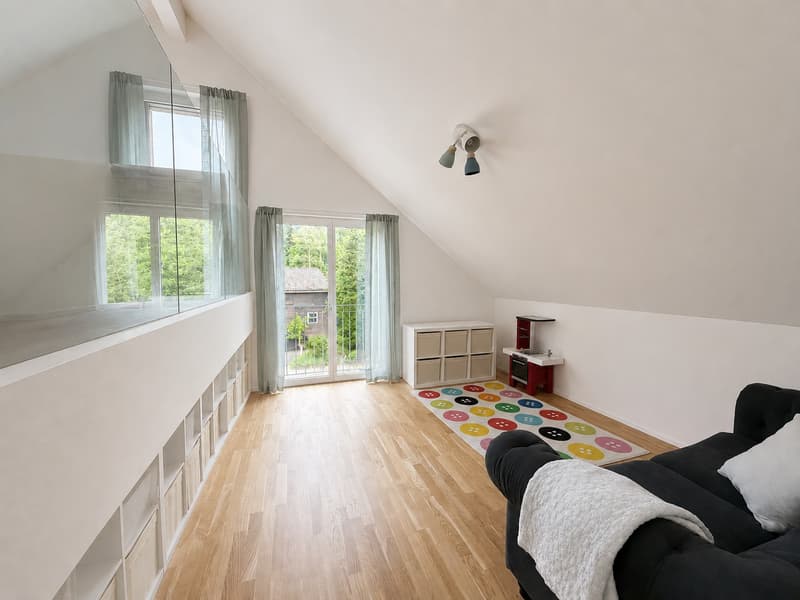 Modern 6.5-room semi-detached house in Flüh (10)