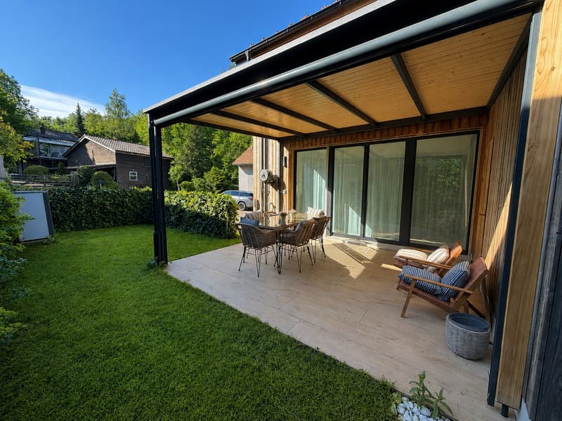 Modern 6.5-room semi-detached house in Flüh (1)