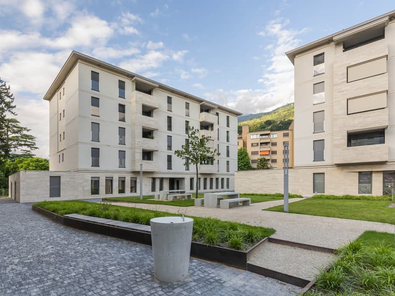 Rent new commercial spaces in central Giubiasco (2)