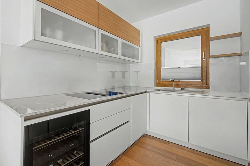 ALPINE FERIENWOHNUNG MIT TRAUMTERRASSE UND SPA (8)