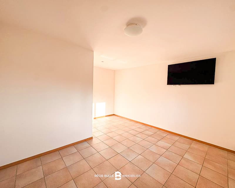 Grolley - Prachtvolles 6.5-Zimmer-Duplex zur Miete (9)