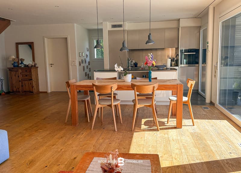 Salle à manger et cuisine