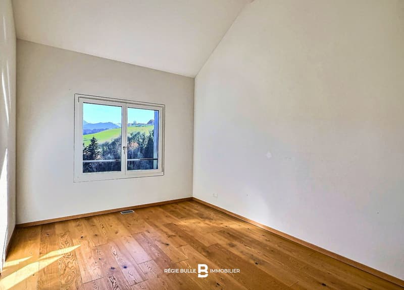 Chambre à coucher 1