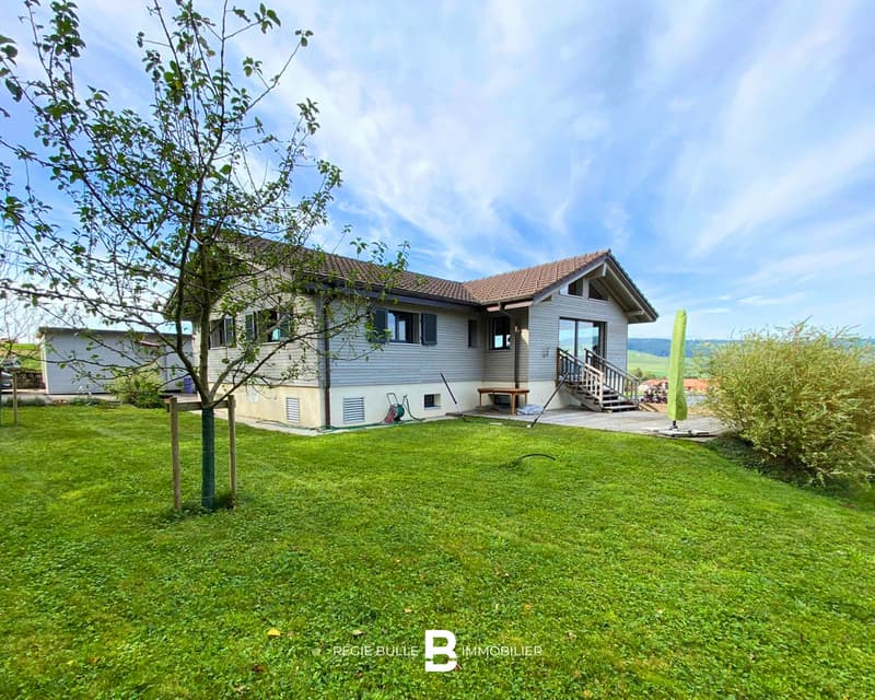 Belle villa située dans un quartier calme au coeur de la verdure (3)