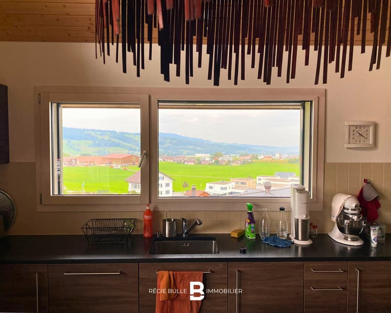 Belle villa située dans un quartier calme au coeur de la verdure (6)