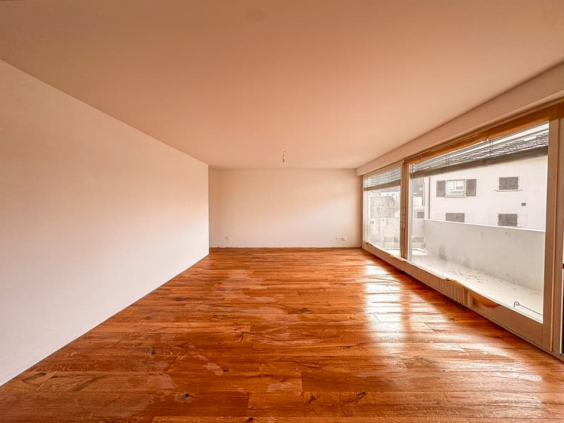 BROC - Magnifique appartement de 4.5 pièces entièrement rénové (3)