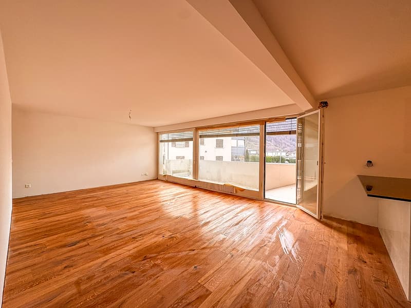 BROC - Magnifique appartement de 4.5 pièces entièrement rénové (4)