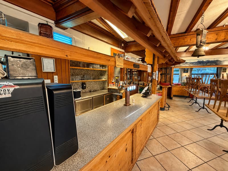 Magnifique restaurant au cœur de Château-d’Œx – Buffet de la Gare (2)