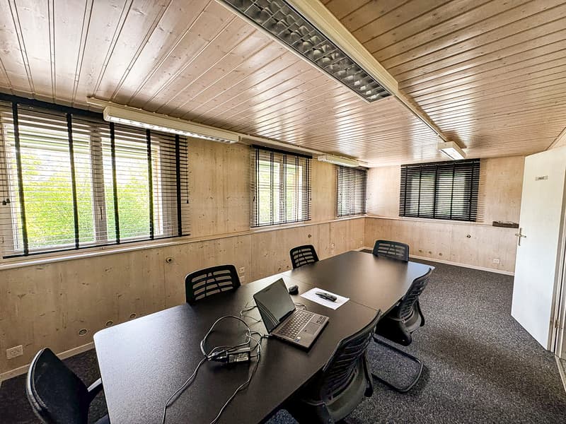 VUADENS | Immeuble mixte pour entreprises ou rendement (9)