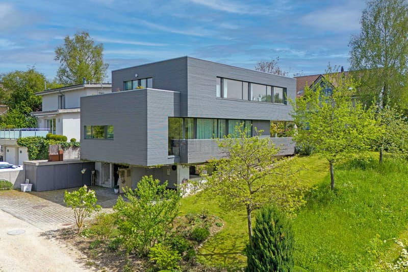 Architektonisches Wunder für Familien: Entdecken Sie Ihren neuen Lebensraum auf 7.5-Zimmer! (1)