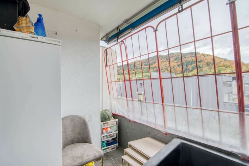Vivere nel centro di Oberdiessbach - appartamento di 4,5 locali, pronto per un nuovo splendore grazie al vostro impegno personale (16)