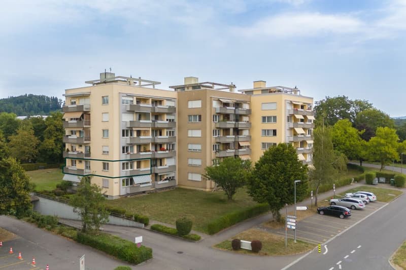 Retreat by Lake Wohlensee: 3.5-room apartment with 2 balconies & a parking space (21)
