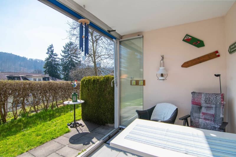 Natura e vicinanza alla città - appartamento 3,5 locali ben mantenuto con giardino invernale, balcone & posto auto a Stettlen (14)