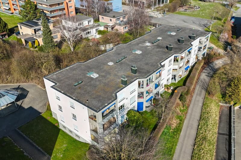Natura e vicinanza alla città - appartamento 3,5 locali ben mantenuto con giardino invernale, balcone & posto auto a Stettlen (23)