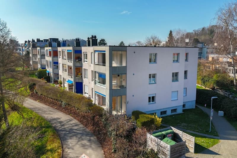 Natura e vicinanza alla città - appartamento 3,5 locali ben mantenuto con giardino invernale, balcone & posto auto a Stettlen (25)