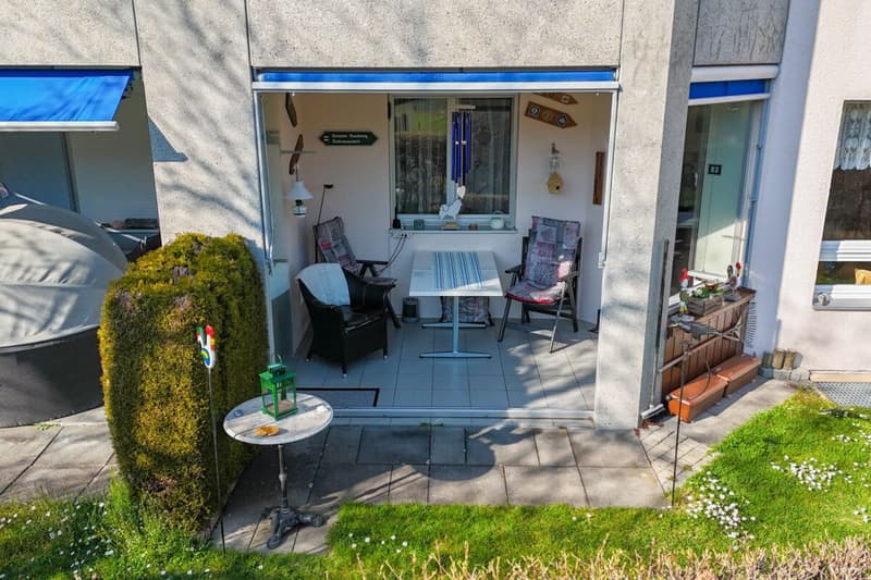 Natura e vicinanza alla città - appartamento 3,5 locali ben mantenuto con giardino invernale, balcone & posto auto a Stettlen (18)