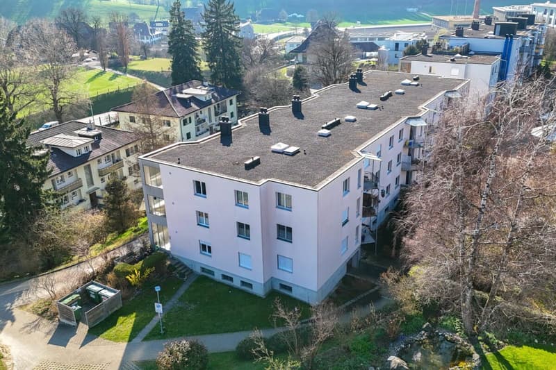 Natura e vicinanza alla città - appartamento 3,5 locali ben mantenuto con giardino invernale, balcone & posto auto a Stettlen (24)