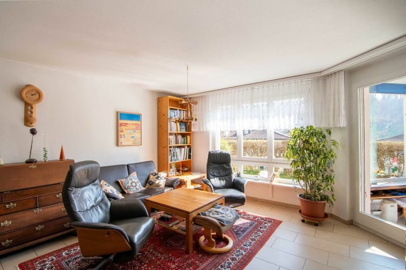Natura e vicinanza alla città - appartamento 3,5 locali ben mantenuto con giardino invernale, balcone & posto auto a Stettlen (4)