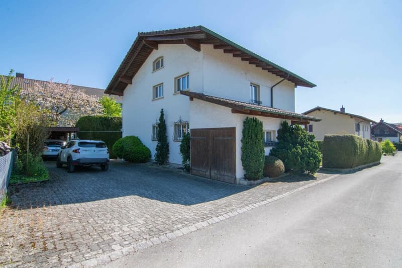 Detached 8.5 room single or two-family house with space and time for your family life and personal ideas! (19)