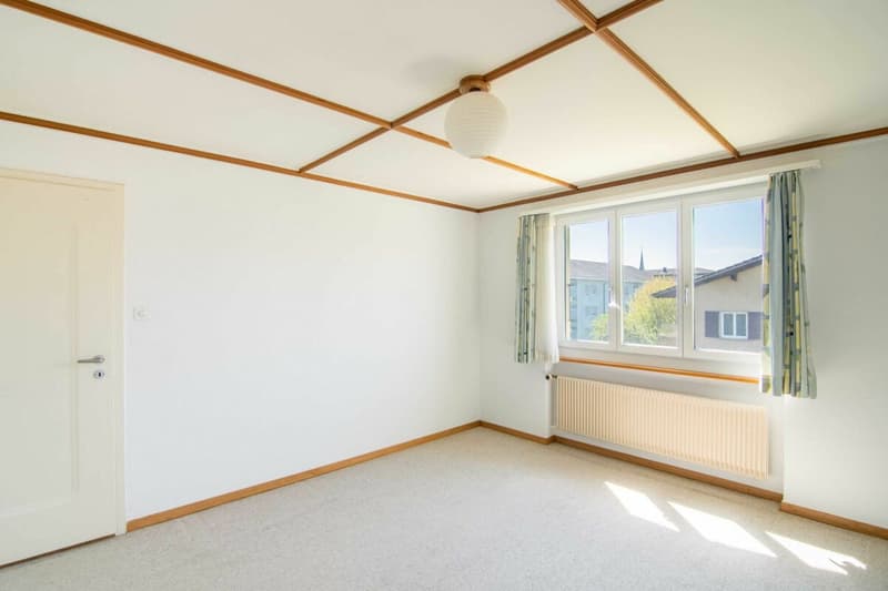 Detached 8.5 room single or two-family house with space and time for your family life and personal ideas! (8)