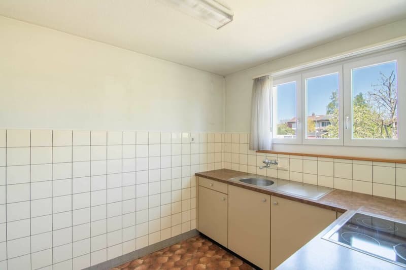 Detached 8.5 room single or two-family house with space and time for your family life and personal ideas! (12)