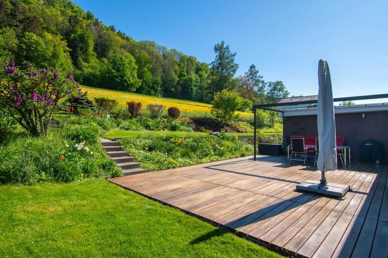Jewel of a home with a dreamy panoramic view at the highest level in Spiegel (20)