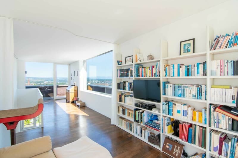 Jewel of a home with a dreamy panoramic view at the highest level in Spiegel (15)
