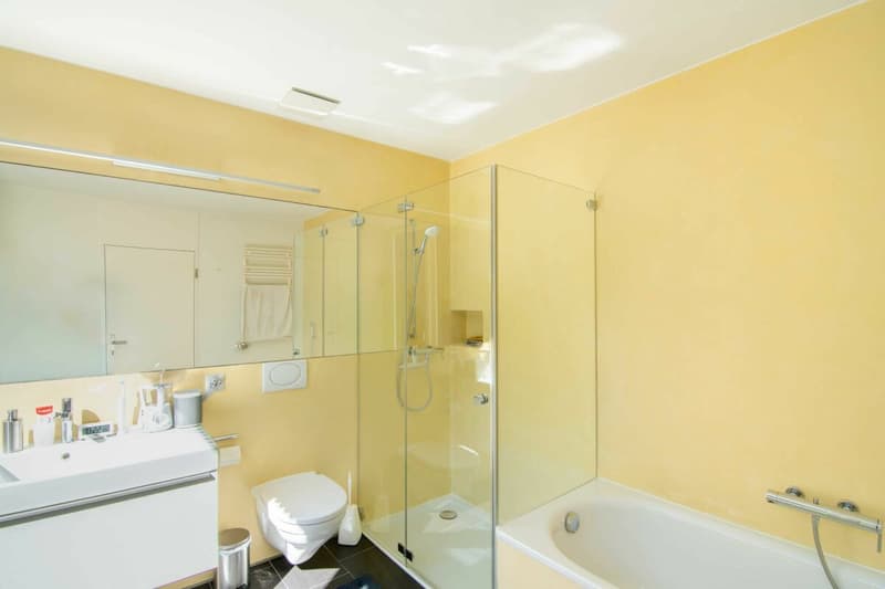 Jewel of a home with a dreamy panoramic view at the highest level in Spiegel (17)