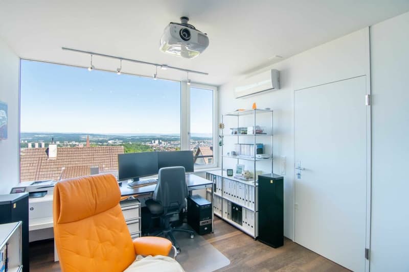 Jewel of a home with a dreamy panoramic view at the highest level in Spiegel (11)