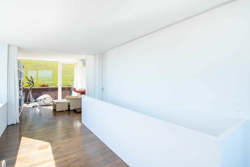 Jewel of a home with a dreamy panoramic view at the highest level in Spiegel (13)