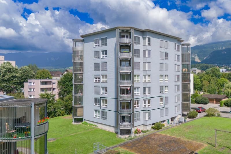 Grosszügige 3.5-Zimmerwohnung an Top-Lage | 94 m² | 2 Bäder | Balkon | Keller | Parkplatz (13)