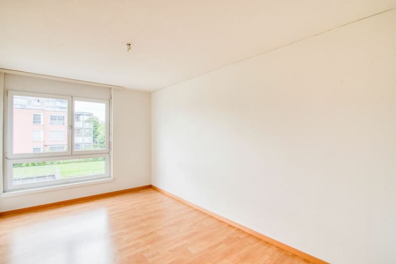 Grosszügige 3.5-Zimmerwohnung an Top-Lage | 94 m² | 2 Bäder | Balkon | Keller | Parkplatz (6)