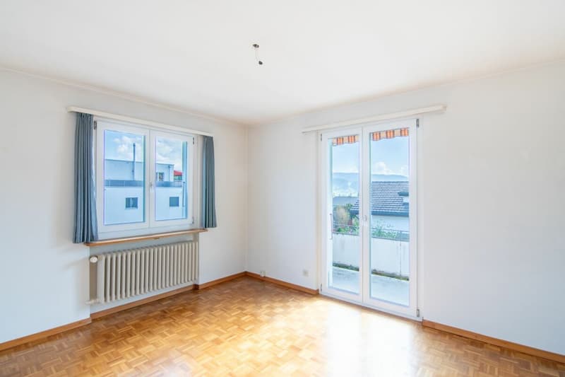 Attraktive 5.5-Zimmer- Doppelhaushälfte als Ein- oder Zweifamilienhaus nutzbar (10)