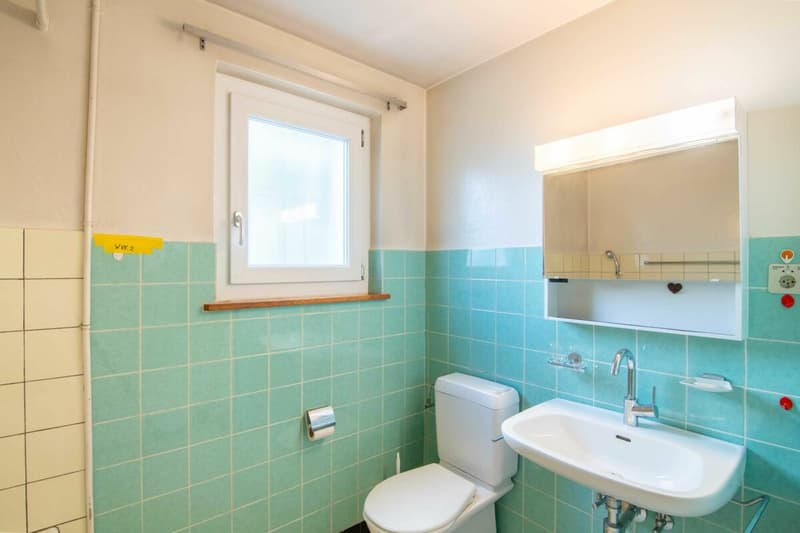 Attraktive 5.5-Zimmer- Doppelhaushälfte als Ein- oder Zweifamilienhaus nutzbar (8)