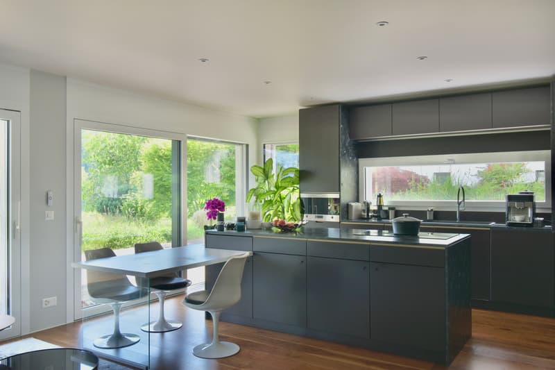 Un appartement de 4.5 pièces moderne à l'abri des regards (3)