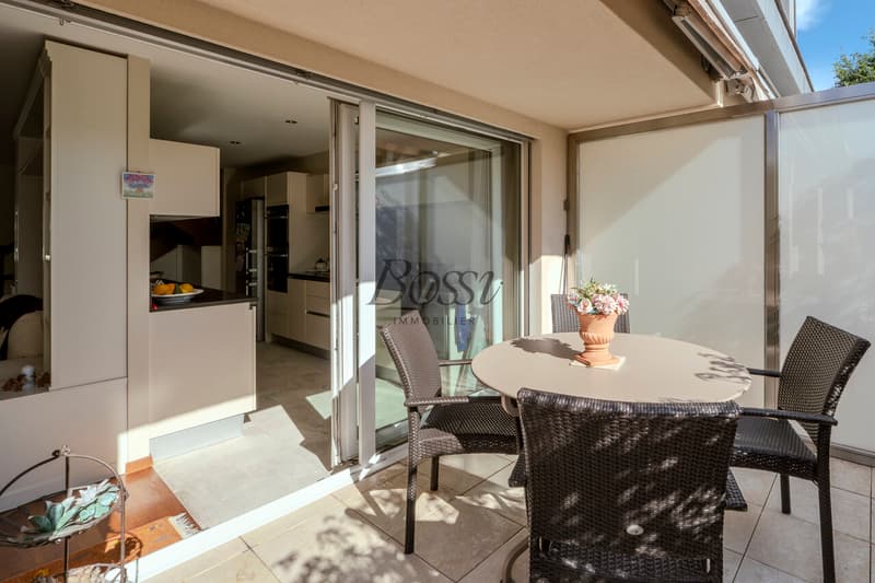 Duplex lumineux à Nyon avec terrasse, dépendance et ascenseur privé (1)
