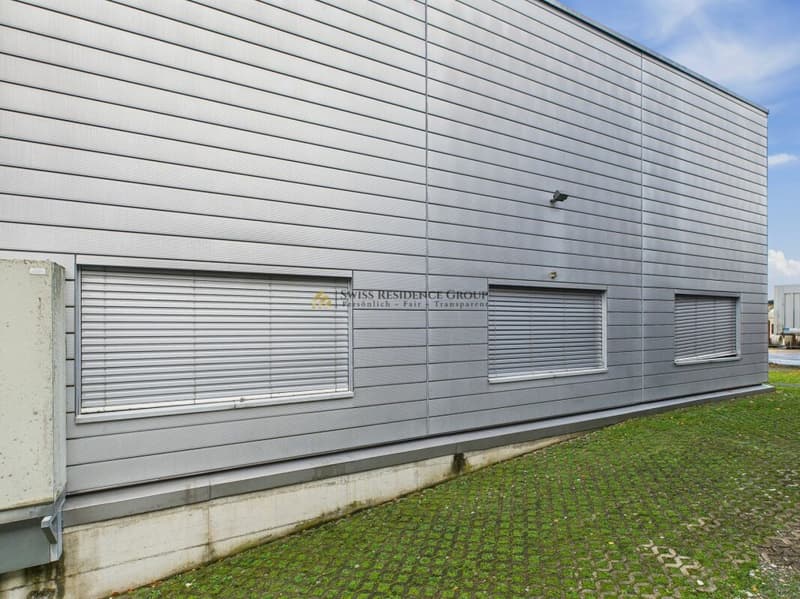 Ufficio - Edificio di produzione e industriale in posizione ottimale in affitto (16)
